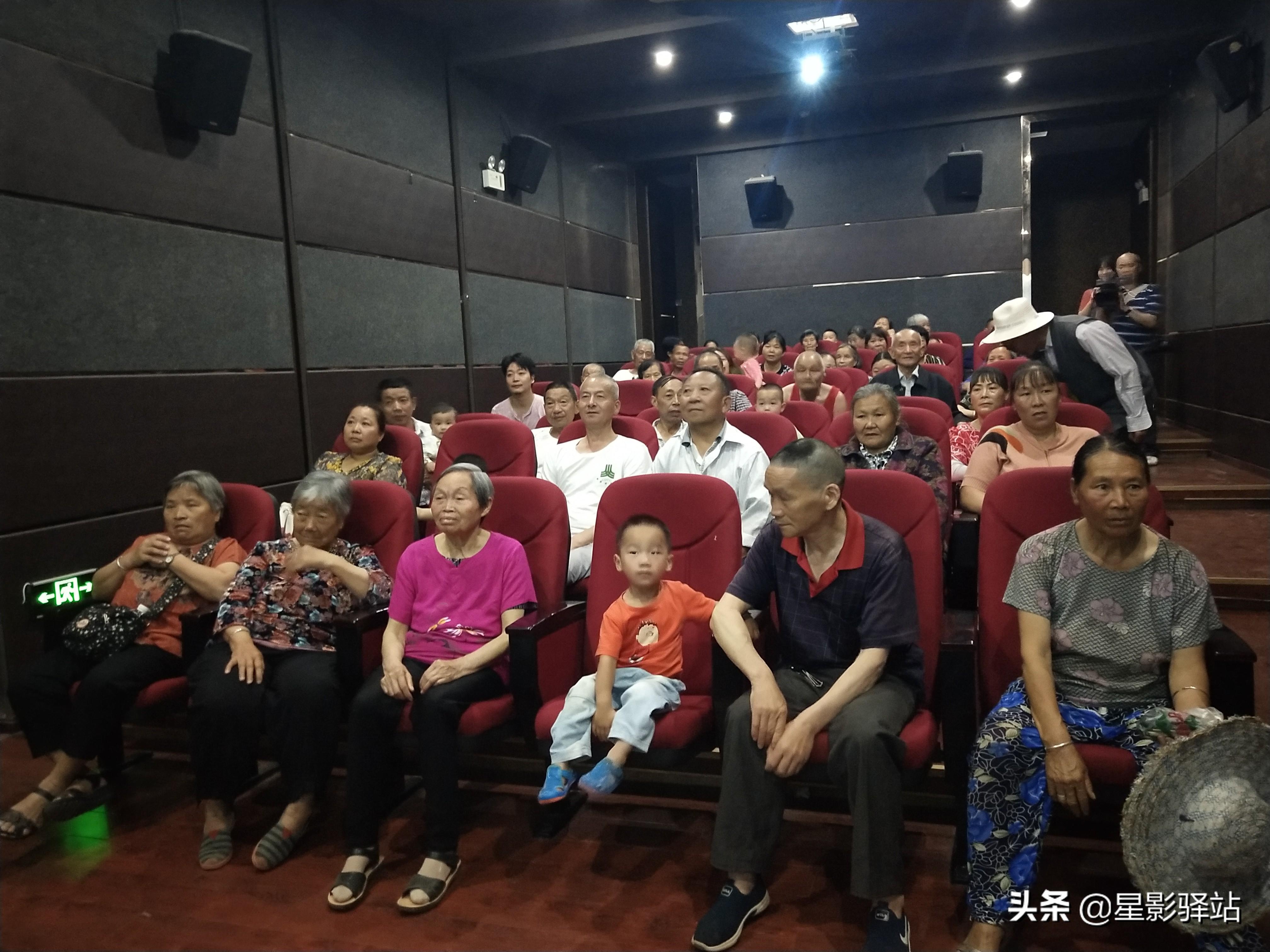 正版精準(zhǔn)資料全年免費(fèi),迅速解答問(wèn)題_11