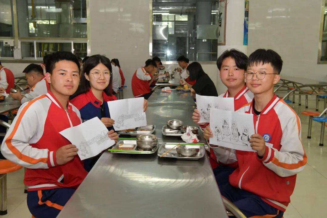 管家婆一笑，一馬當先—揭秘管家婆一笑一馬100正確背后的故事，揭秘管家婆一笑背后的故事，一馬當先，探尋成功背后的真相