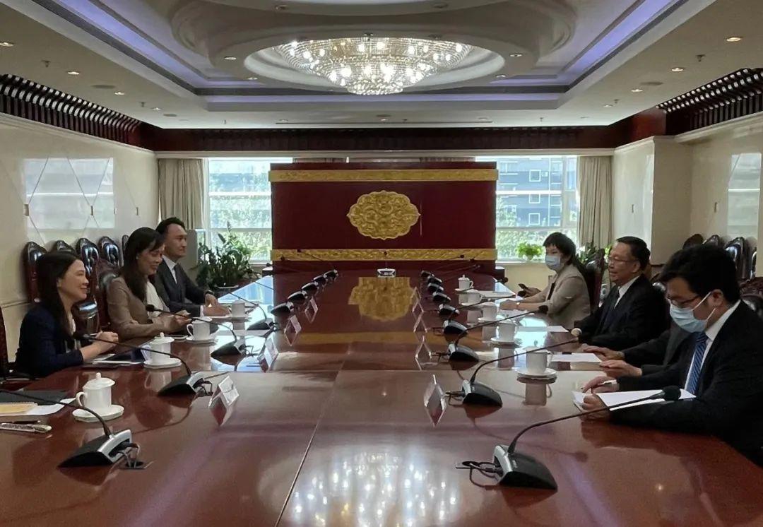2025年澳門資料查詢指南—網(wǎng)絡(luò)熱門語言解讀，澳門資料查詢指南，熱門網(wǎng)絡(luò)語言解讀（2025版）
